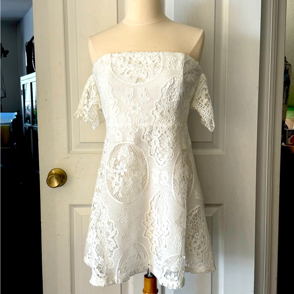 Forever21 White Lace Off-Shoulder Dress